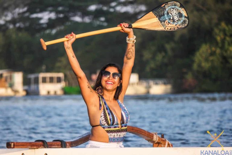 passeio de canoa havaiana na lagoa de marapendi