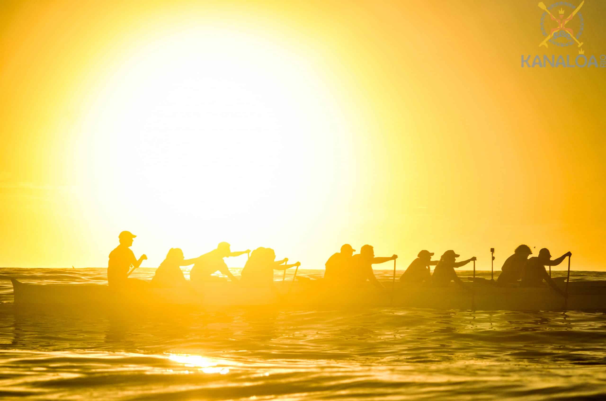 A canoa havaiana tem a capacidade de elevar nosso espírito, recarregar-nos com energia positiva e assim melhorar nosso estado mental